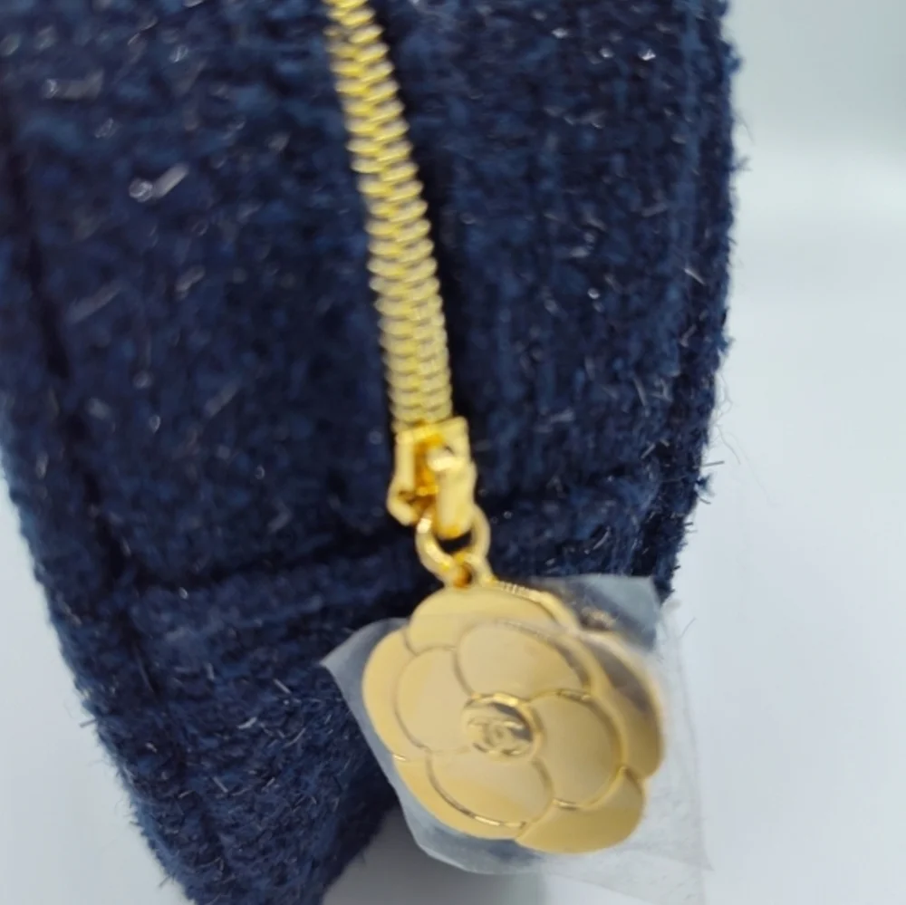 NIB Navy Textured Zip Pouch with Gold Charm | Chanel Beauté